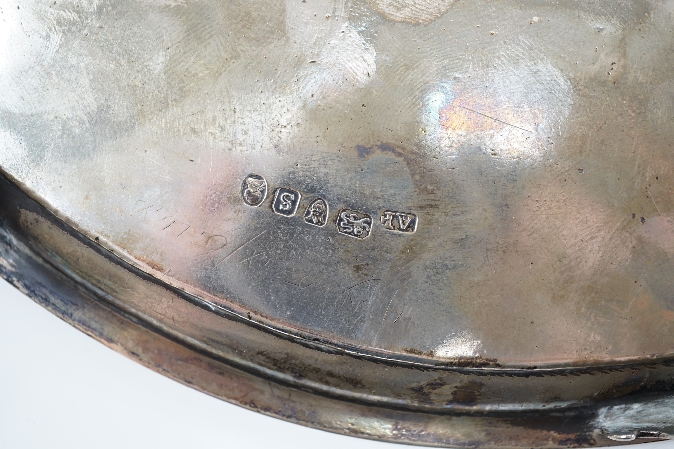 A George III silver oval teapot stand, Andrew Fogelberg, London, 1793, 17.2cm, 4.3oz.